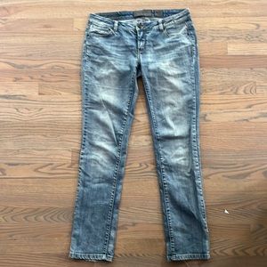 VERO MODA JEANS European style jeans distressed no holes. W30, L32